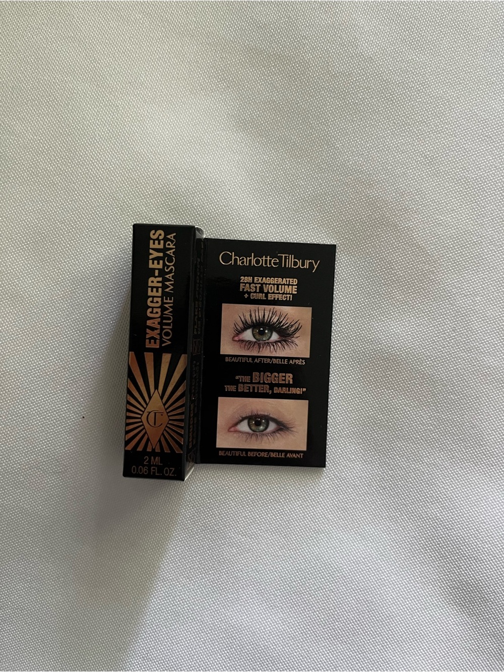 Charlotte Tilbury Eyes, Lips, & Face Mini Makeup Set NWT - Picture 15 of 16